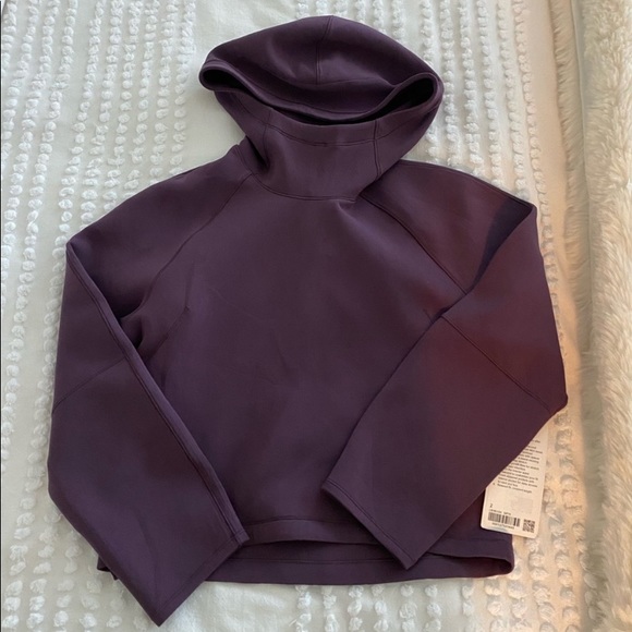Lululemon Pullover - Picture 2 of 10